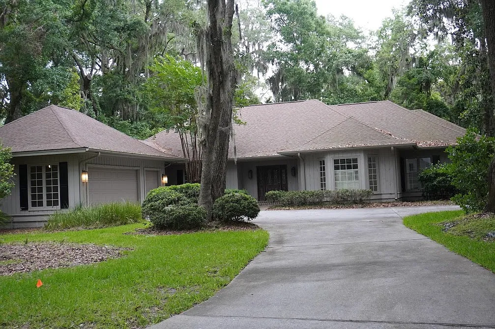 3 bed, 2.5 bath, 3009 sqft, $4,400 — Photo 2