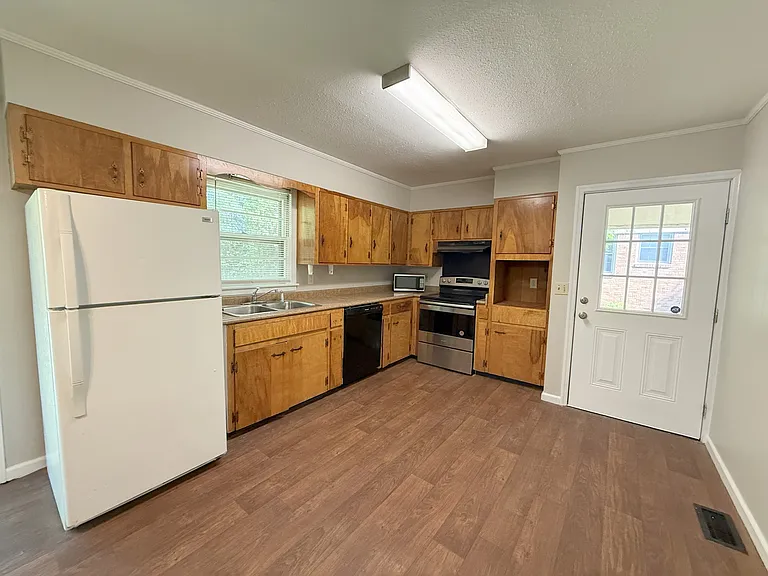 603 Austin Dr NW — Photo 11