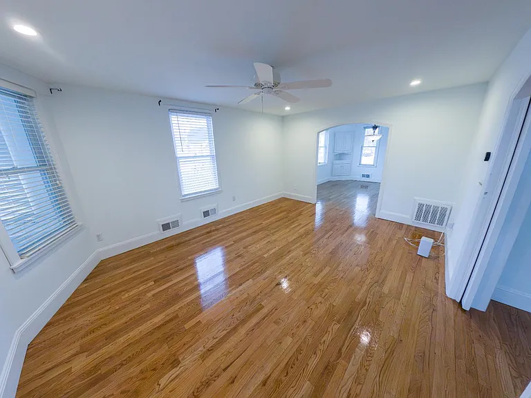 15 Sedgwick St — Photo 21
