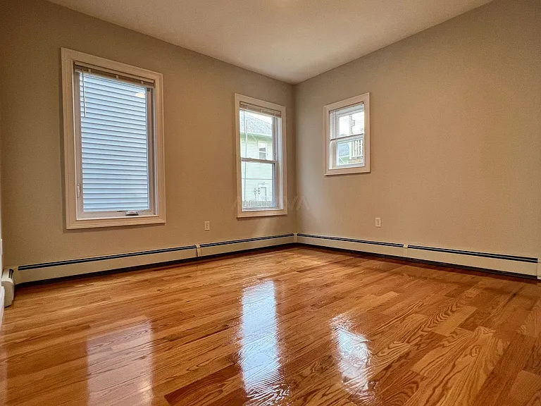 48 Waterhouse St #1 — Photo 9