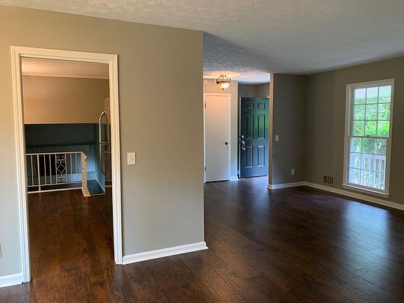 4th image of 2931 Brookridge Ct