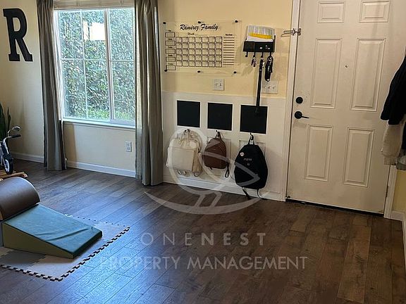 3rd image of 1518 Garnet Way