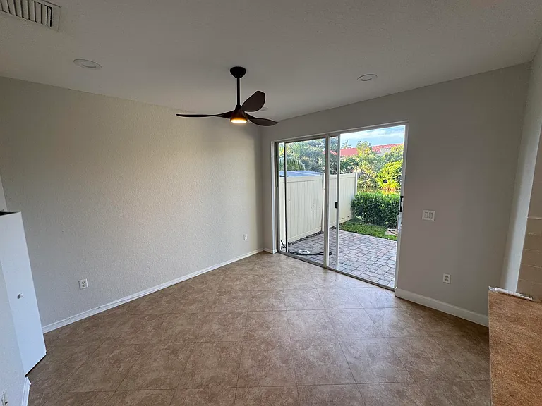 162 Lake Monterey Cir — Photo 7