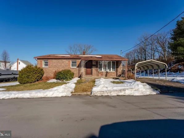 321 S Chestnut St, Summit Hill, PA 18250