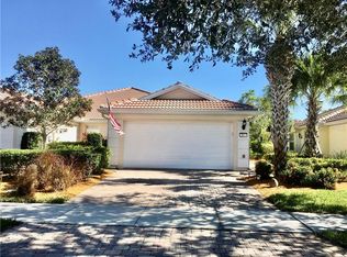 2049 Burgos Dr, Sarasota, FL 34238