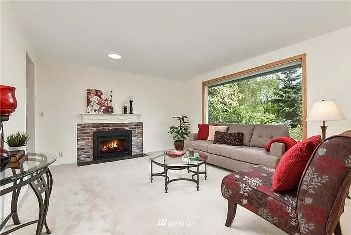 12829 NE 112th St — Photo 3