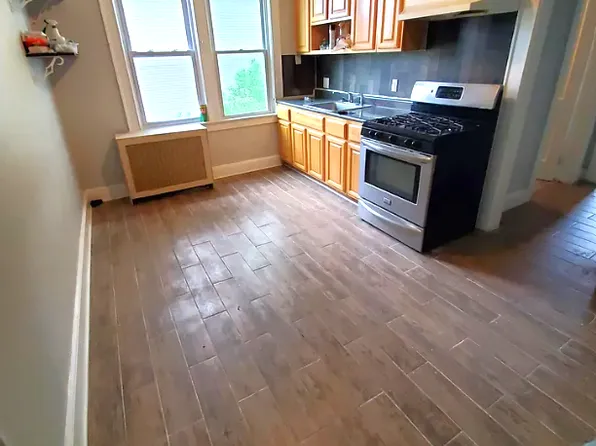 347 S Clinton St #1L, East Orange, NJ 07018