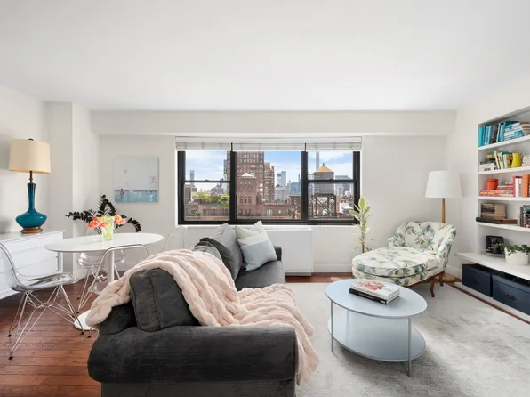178 East 80th Street 23F image 1 of 9