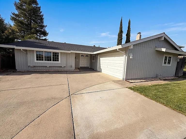 1st image of 6847 Oaklawn Way #1