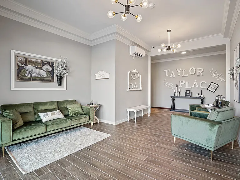 Taylor Place & Elliott Lofts — Photo 12