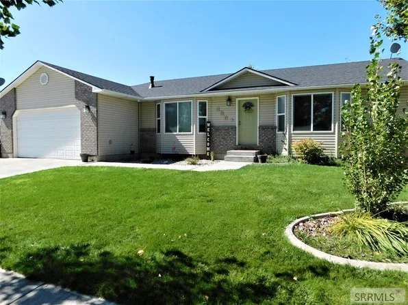 430 N Hollow Dr, Ammon, ID 83401