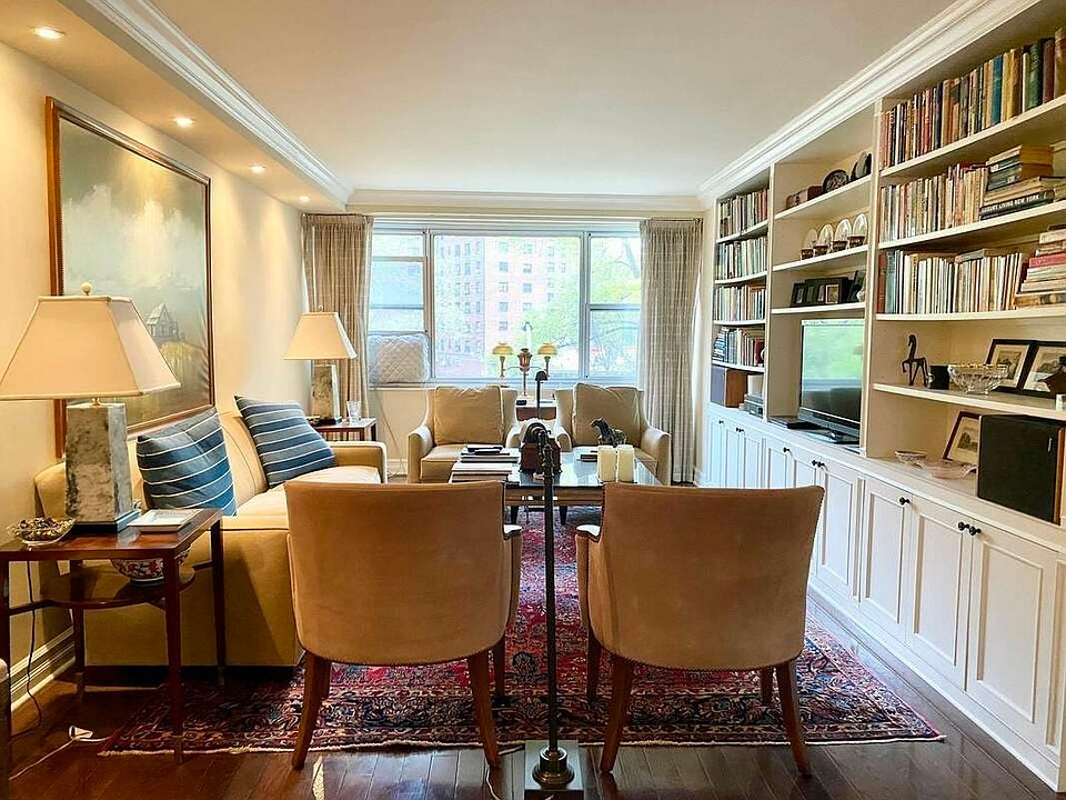 1st image of 165 Park Row #2G