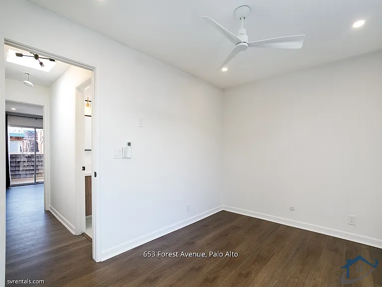 653 Forest Ave — Photo 13