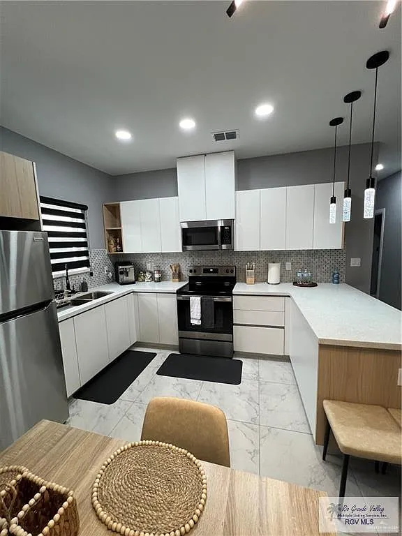 2 bed, 2.0 bath, 1150 sqft, $1,650 — Photo 4