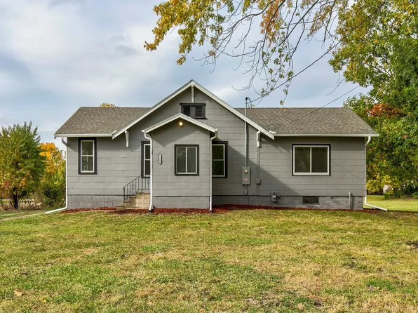 5784 NE 11th Ct, Des Moines, IA 50313