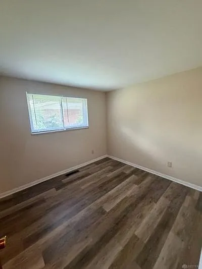 1389 Mapleridge Dr — Photo 12