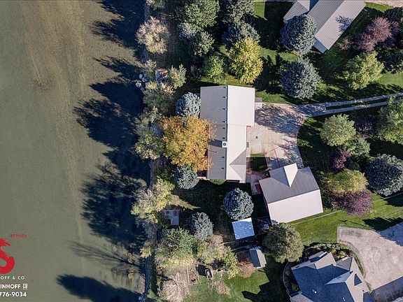 2nd image of 7688 Riverside Dr
