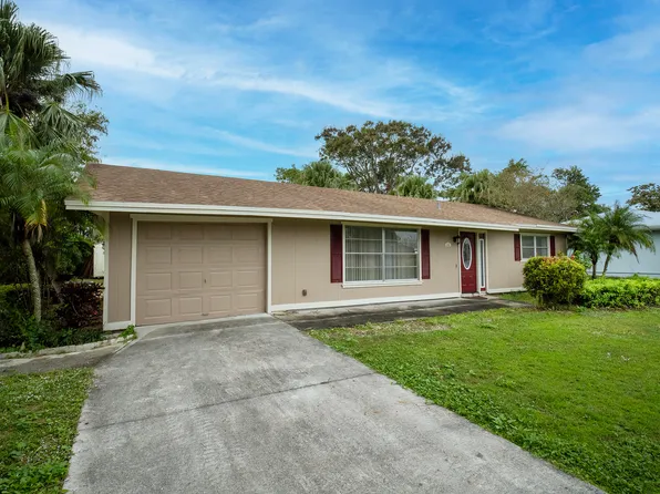 444 SE Whitmore Drive, Port St Lucie, FL 34984