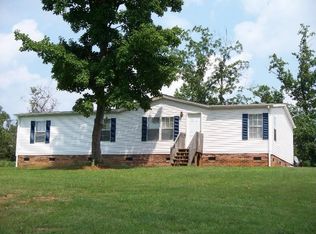 3275 N Old 52 Rd, Pinnacle, NC 27043