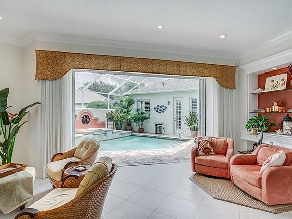 5th image of 8031 Pine Hollow Dr