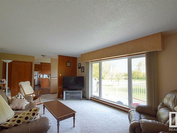 2nd image of 59204 Range Road 95 #A