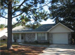 1916 Merlin Rd, Pensacola, FL 32506