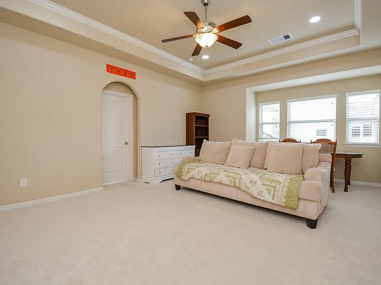 6302 Kennedy Hills Ct — Photo 8