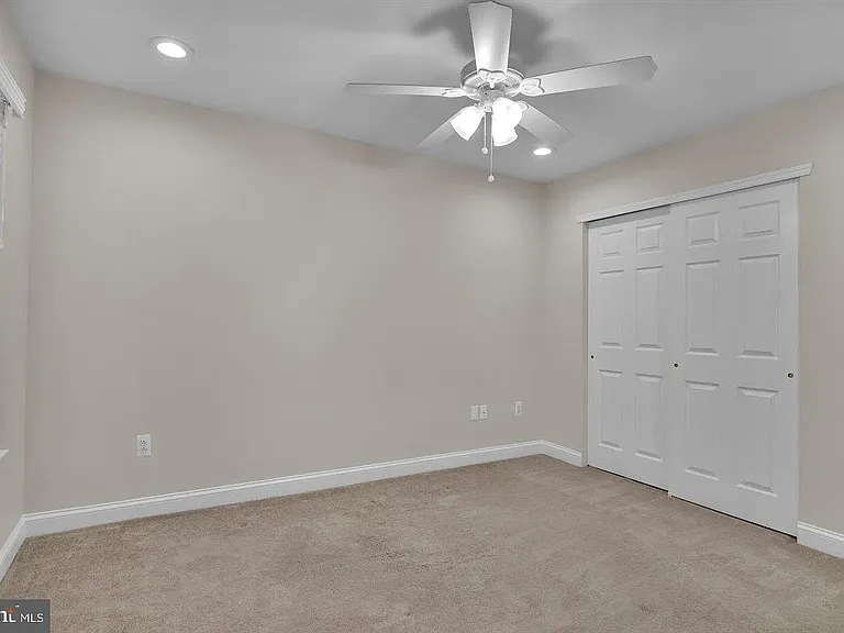 9 Ross Way — Photo 20
