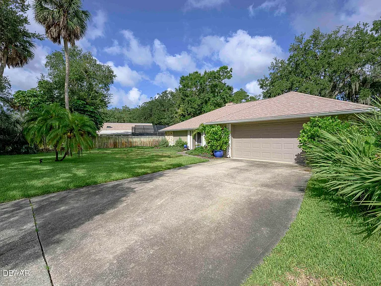 6118 Del Rio Dr — Photo 15