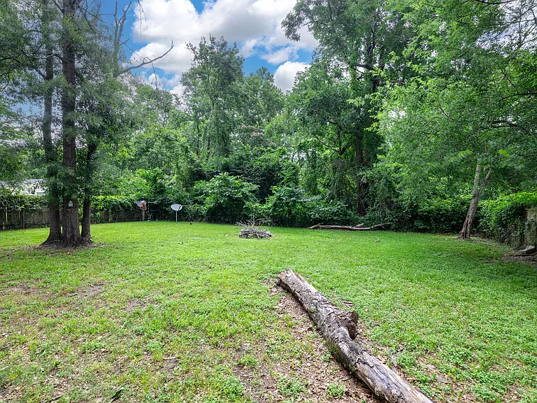 312 Harris Blvd — Photo 4