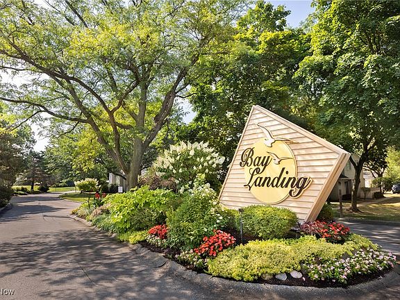 2nd image of 3162 Bay Landing Dr