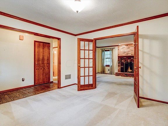 5th image of 404 Sweetgum Way