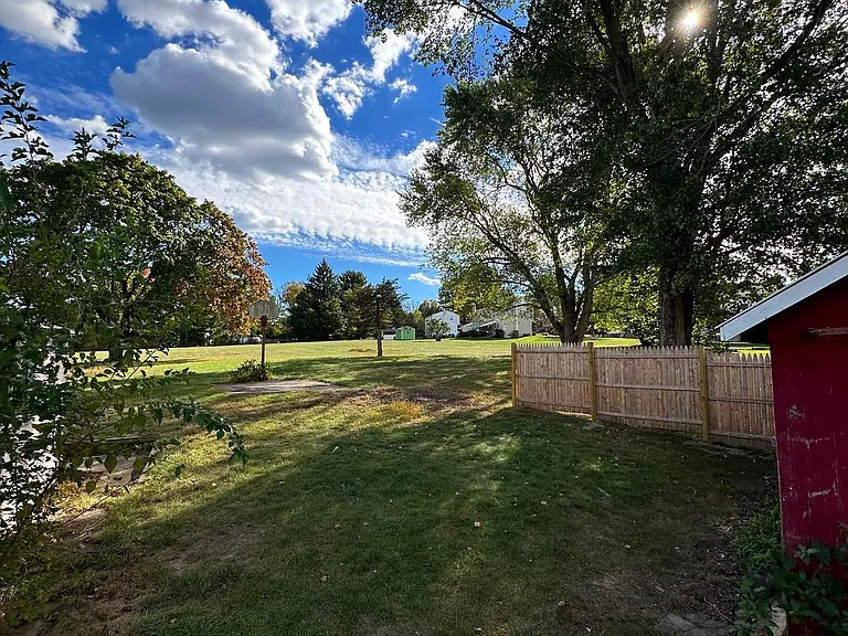 104 S Limekiln Pike — Photo 23
