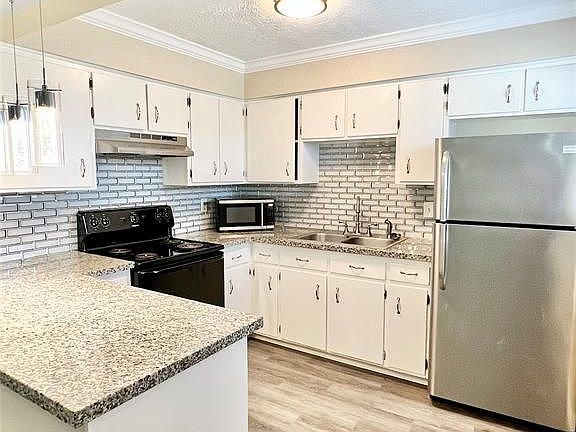 5th image of 2317 63rd St