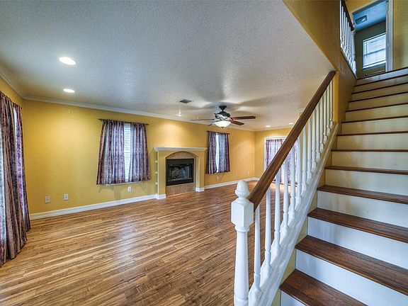 5th image of 515 Buffalo Ct