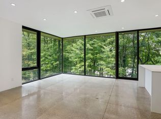 6135 Ridge Rd, Shorewood, MN 55331