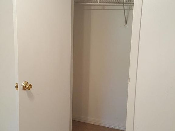 5th image of 187 W Bowers Ave