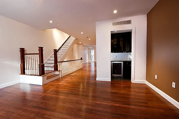 Rented by P.S. Burnham Inc. | media 6