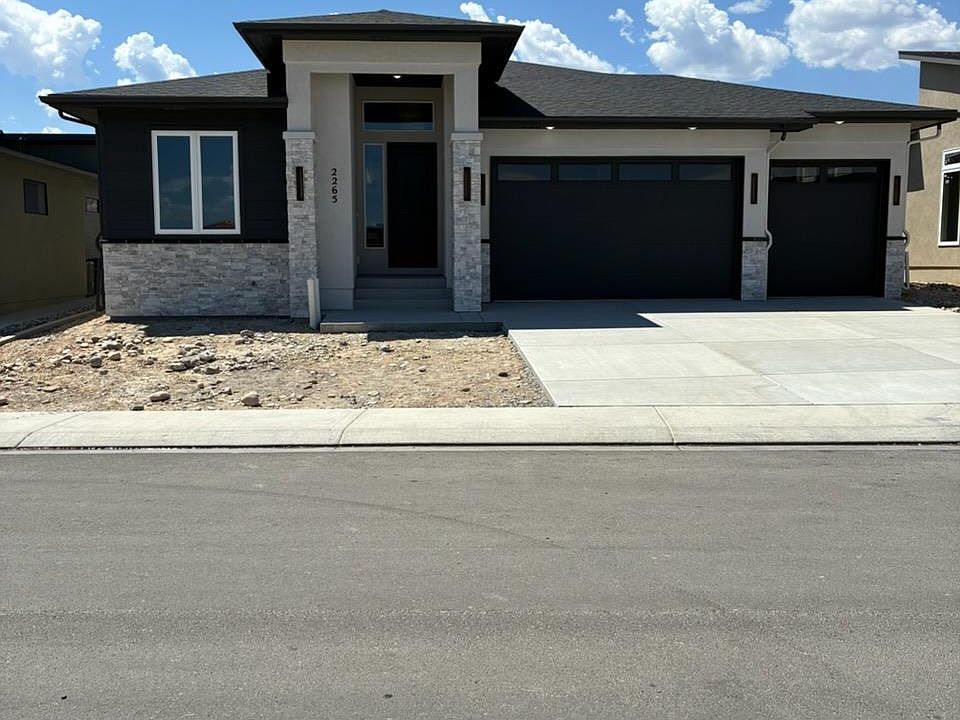 2nd image of 2265 Holy Cross Ct