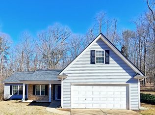 180 Cheyenne Dr, Covington, GA 30016