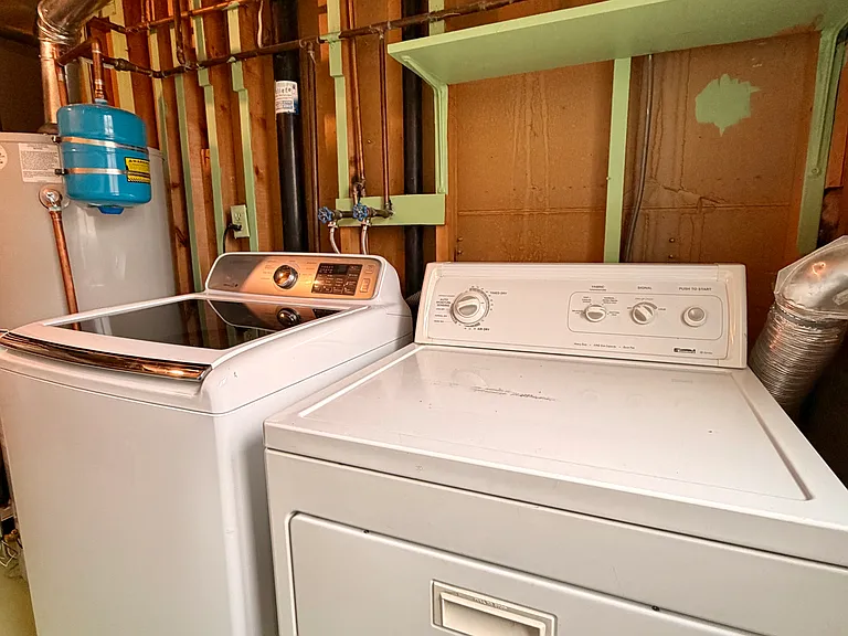 1408 Brookfield Dr — Photo 22