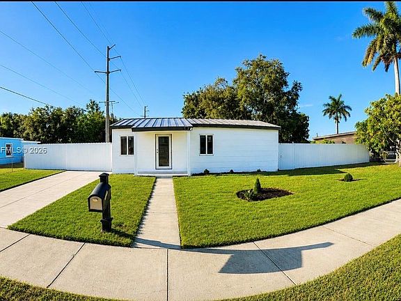4th image of 1881 NW 157th St