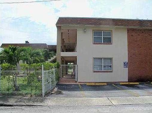 3rd image of 125 SE 9th Ct APT 202