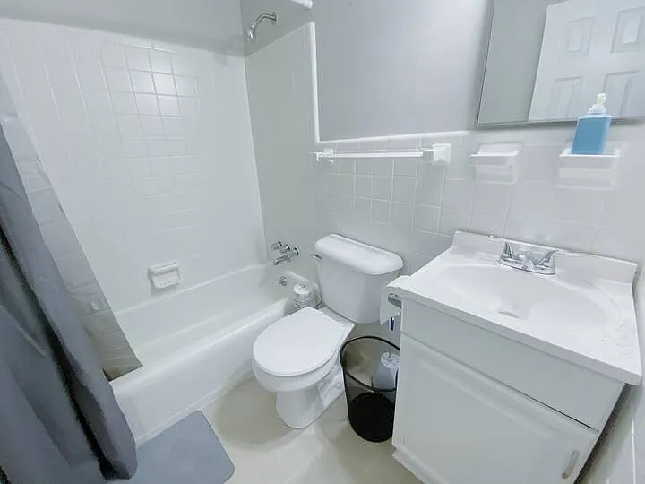 12005 Greenleaf Dr SE — Photo 14