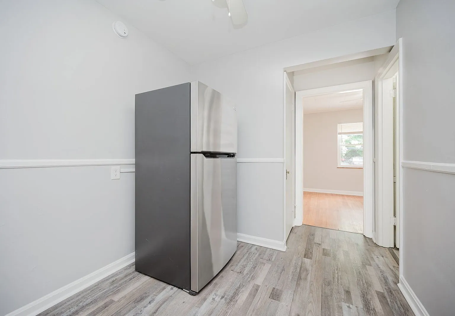 1 bed, 1.0 bath, 650 sqft, $1,100 — Photo 4
