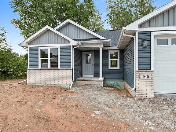 3rd image of 4945 Water Mint Way