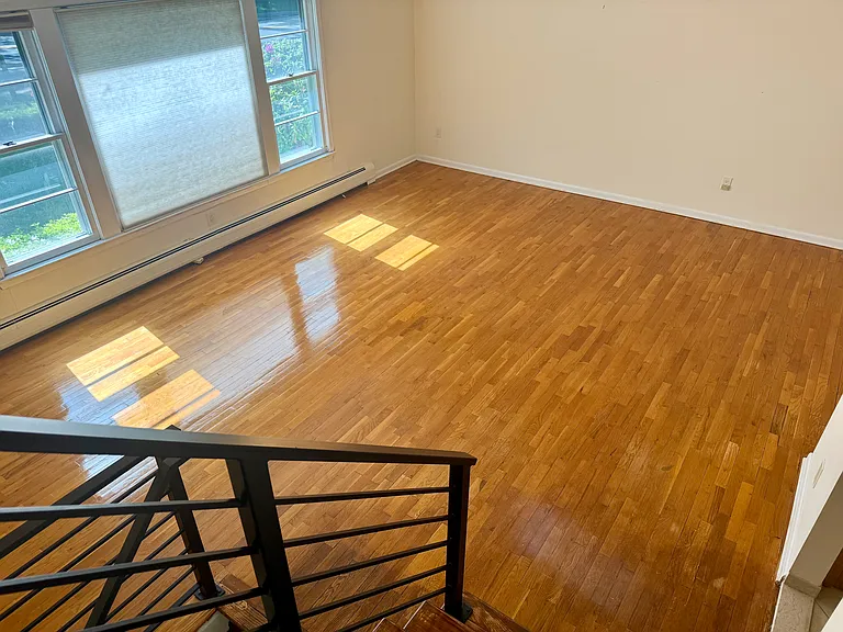 2 Eisenhower Rd — Photo 18