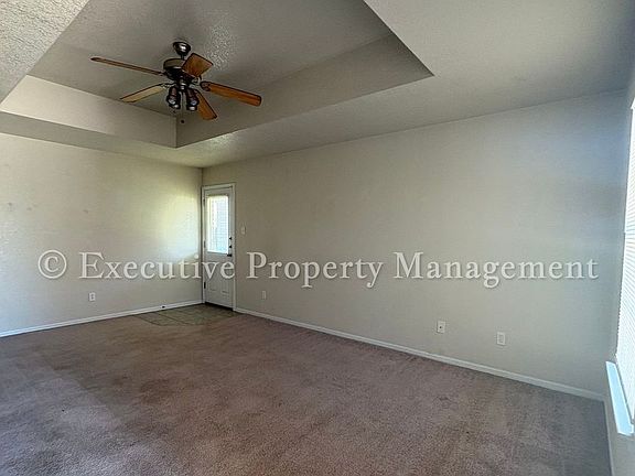 4th image of 208 Janelle Dr APT A