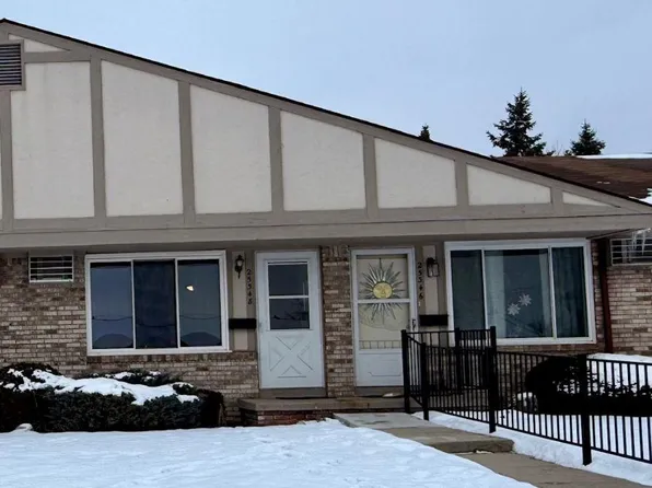 25348 Franklin Ter, South Lyon, MI 48178