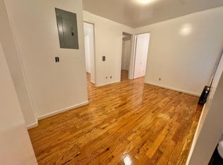 364 S 1st St #B, Brooklyn, NY 11211